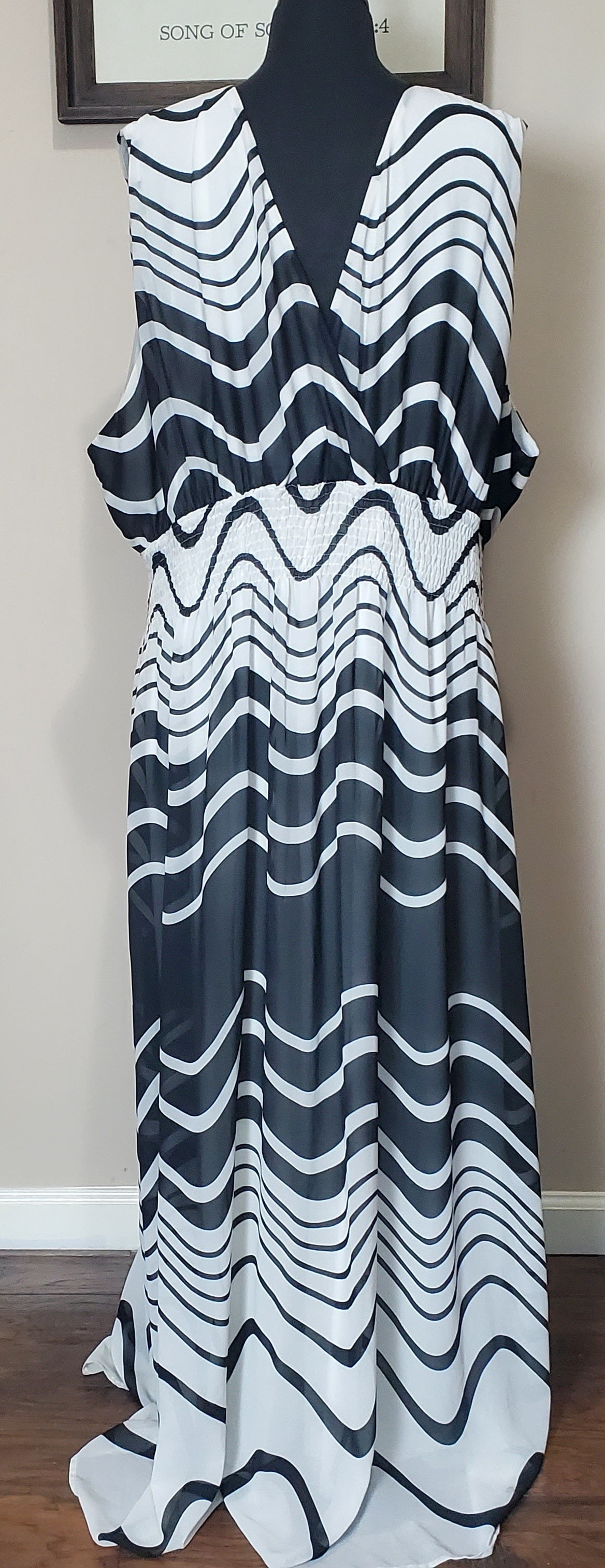 B&W Sleeveless Maxi Dress 5XL