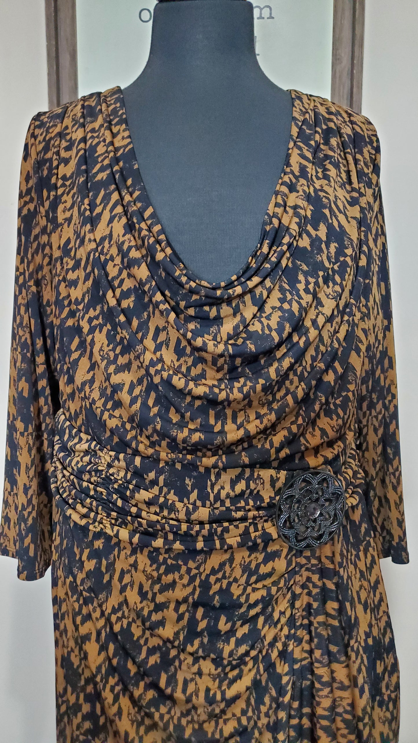 EY Signature Dress XL