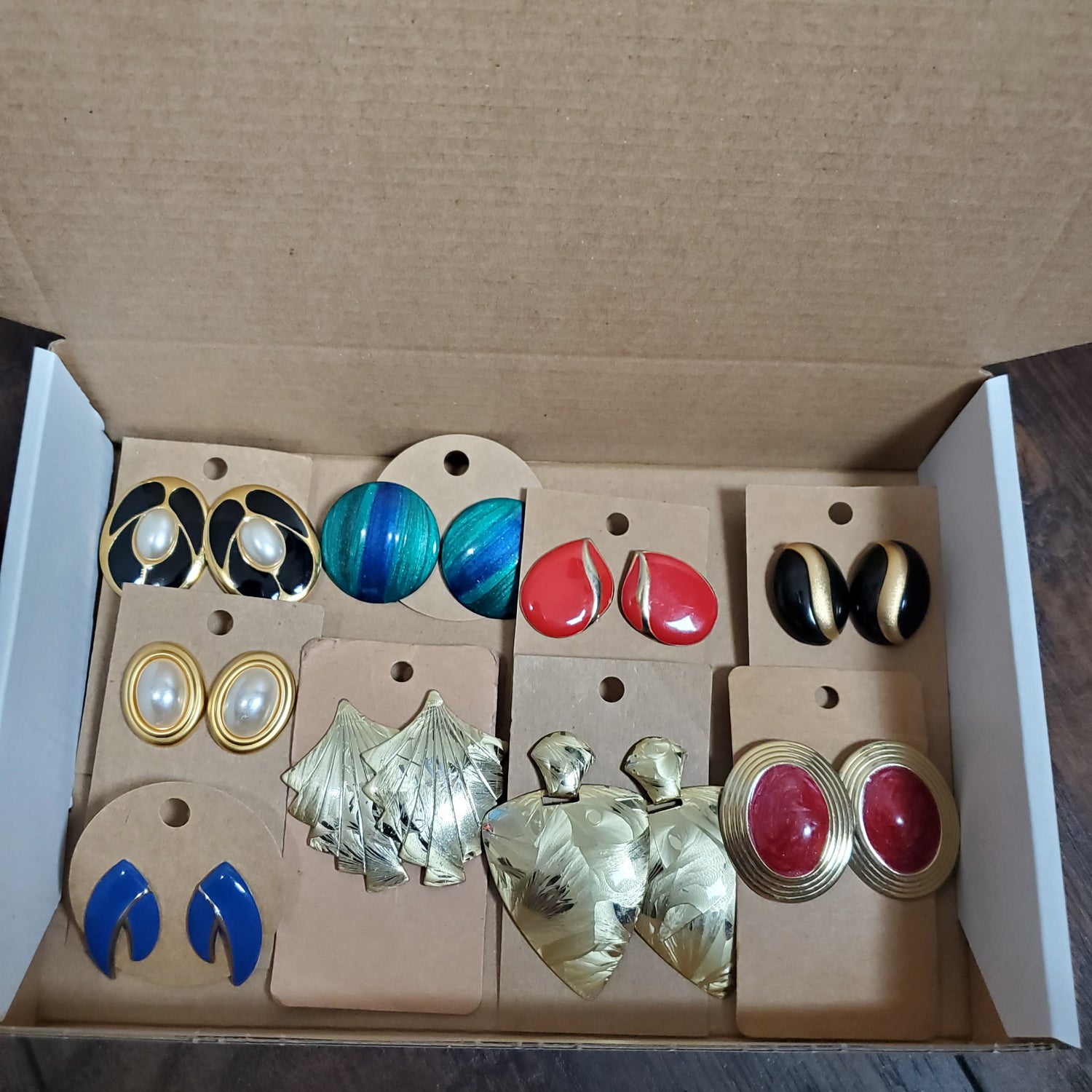 Confident accessories