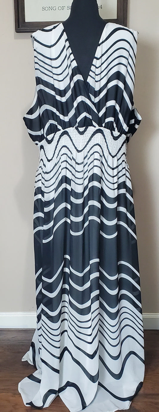 B&W Sleeveless Maxi Dress 5XL