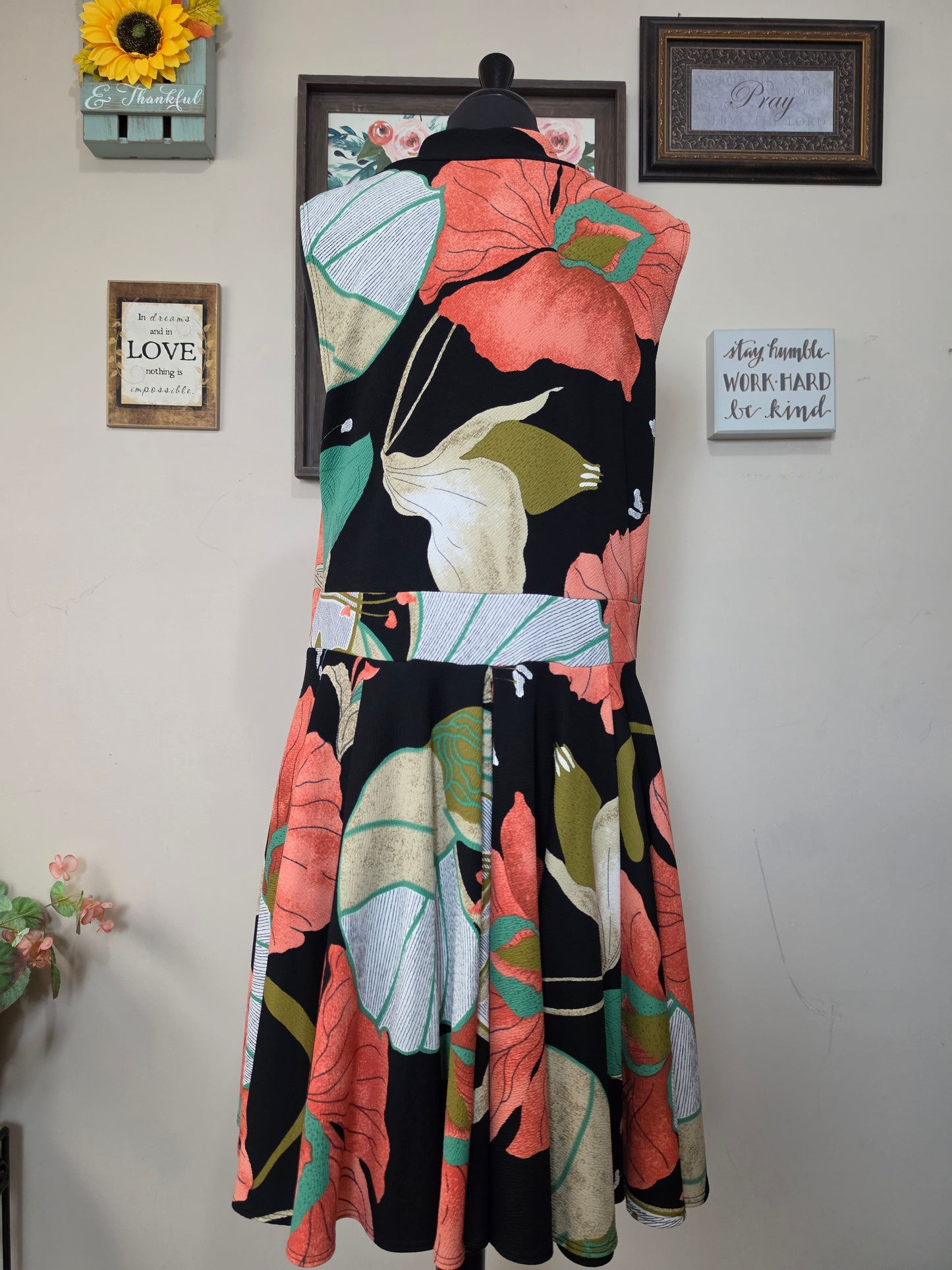 Floral Mini Dress  2xl/16