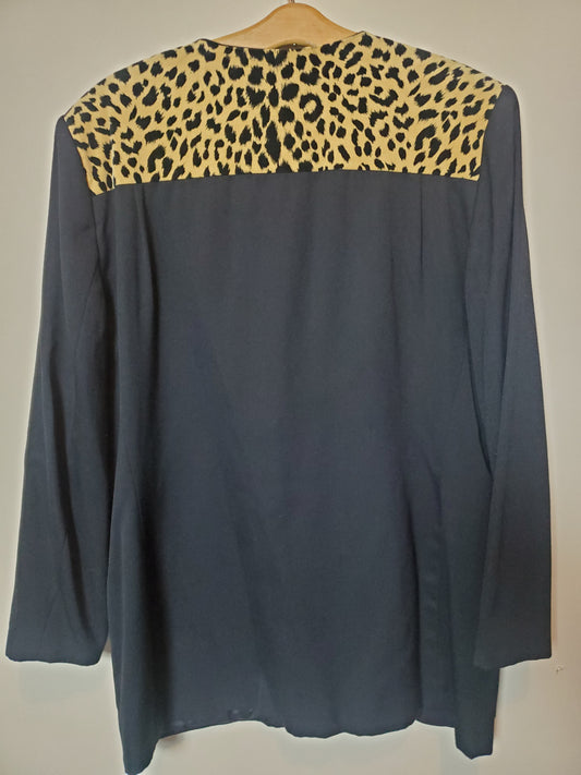 VTG Animal print blazer